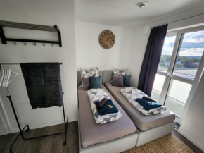 Cozy Apartment mit WIFI, TV & Aufzug, Kostenlos Parken EL-Living